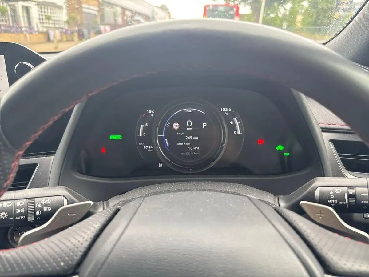 2022-lexus-ux-250h-20-f-sport-premium-plus-pack-big-13