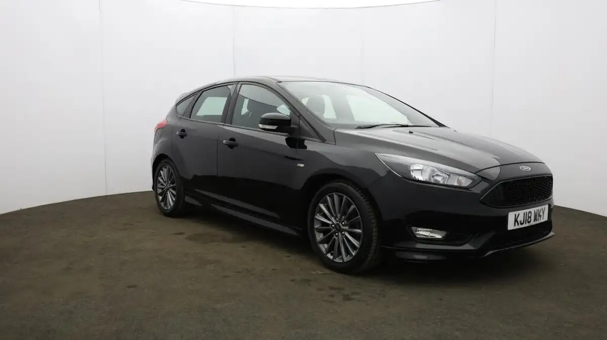 2018-ford-focus-10t-st-line-140ps-hatchback-big-48