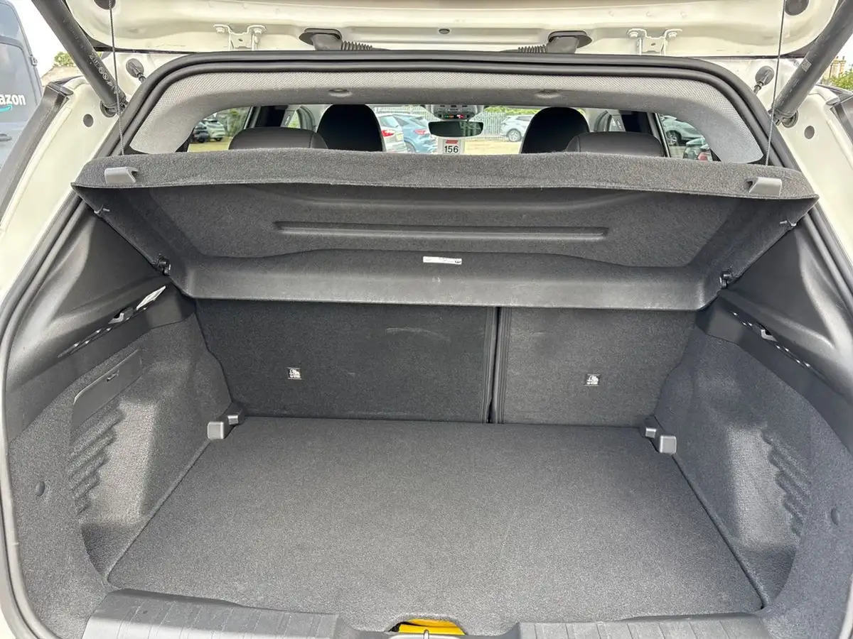 2024-jeep-avenger-e-summit-big-22