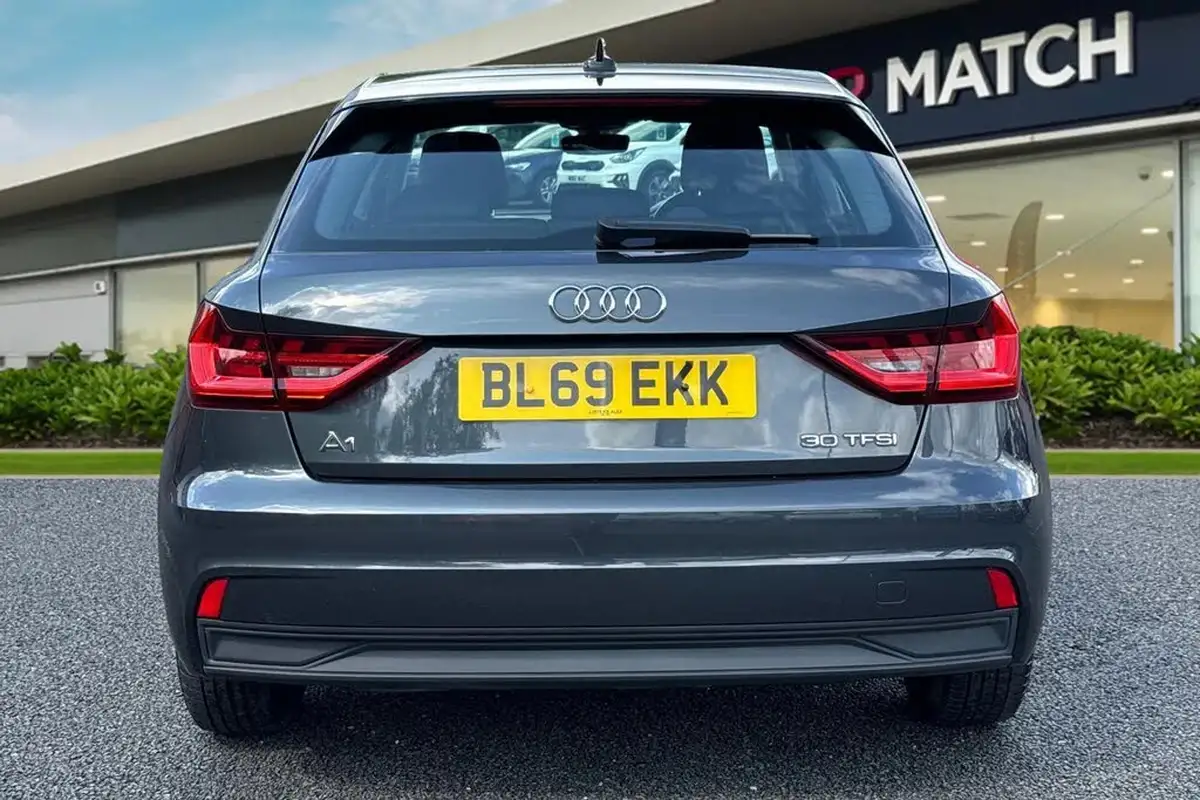 2019-audi-a1-10-30-tfsi-technik-big-3