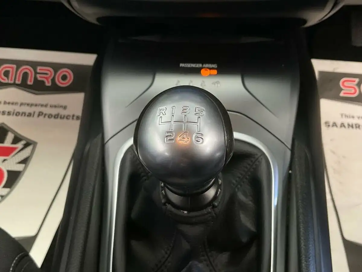 2017-toyota-avensis-18-v-matic-business-edition-saloon-4d-big-43