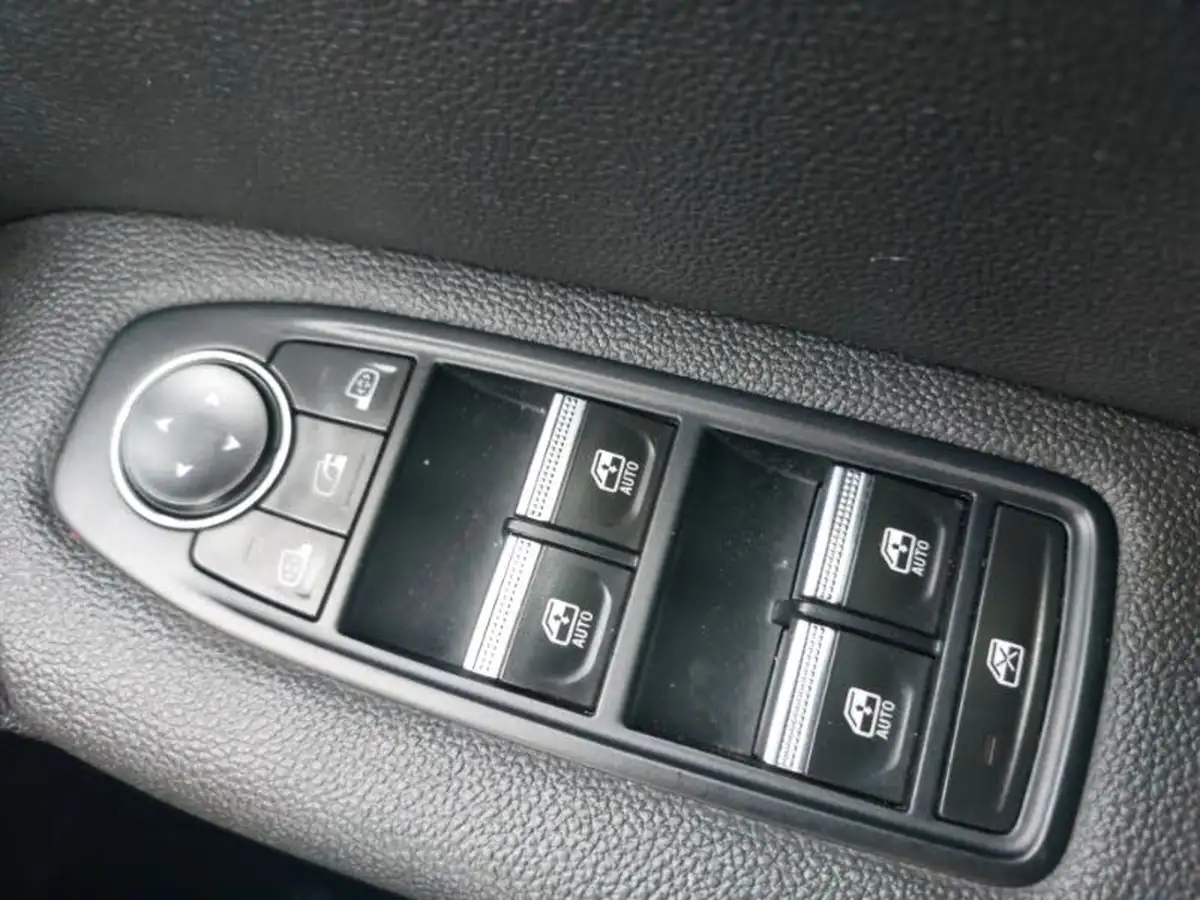 2021-renault-captur-10-tce-s-edition-90ps-big-11