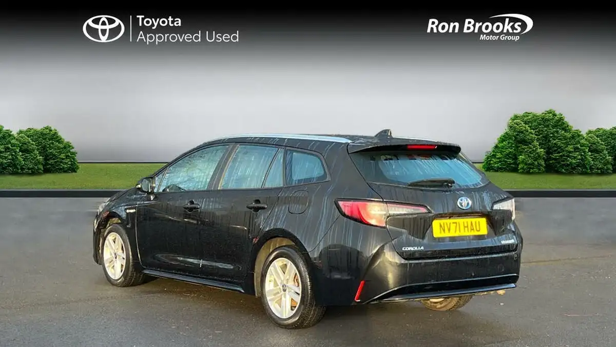 2022-toyota-corolla-18-vvt-i-icon-120bhp-spare-wheel-touring-sports-5d-big-3