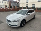 2016-volvo-v60-20td-d2-se-nav-small-1