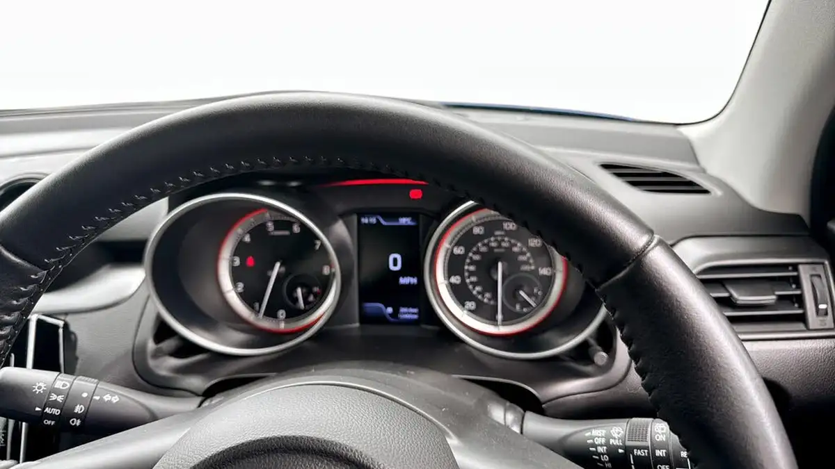 2021-suzuki-swift-12-dualjet-sz5-big-18