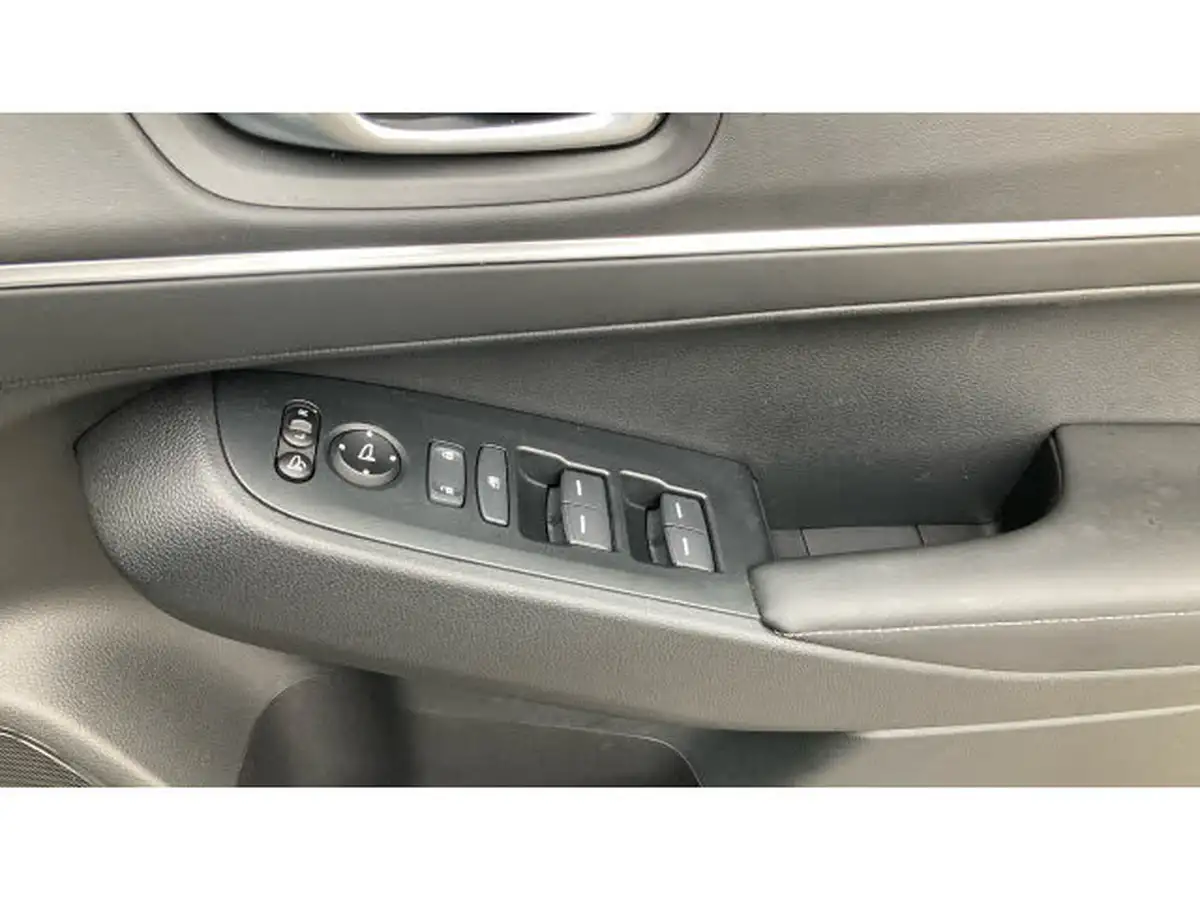 2025-honda-hr-v-15-i-mmd-advance-big-27