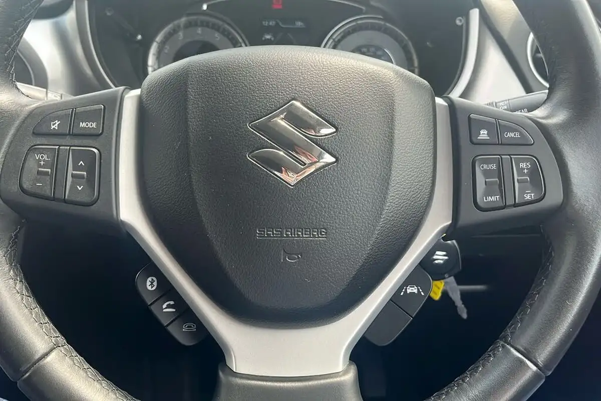 2022-suzuki-vitara-14-boosterjet-sz-t-big-19