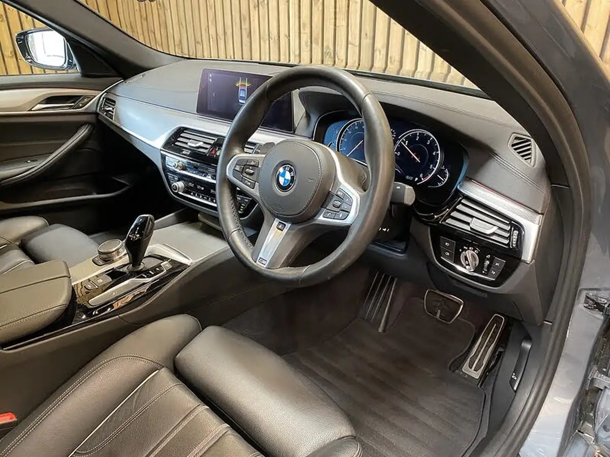 2017-bmw-5-series-20td-520d-m-sport-xdrive-saloon-4d-big-40