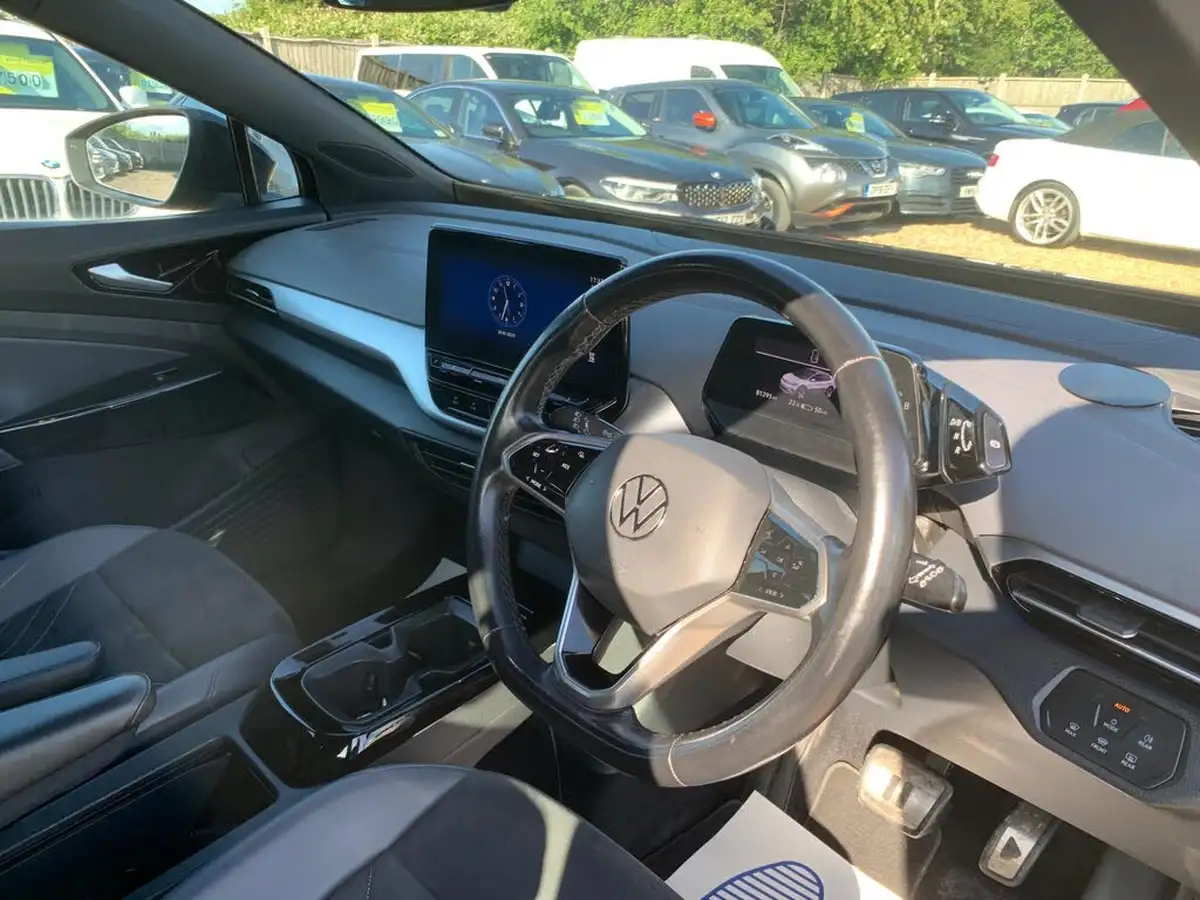2021-volkswagen-id4-e-life-204ps-77kwh-pro-big-10