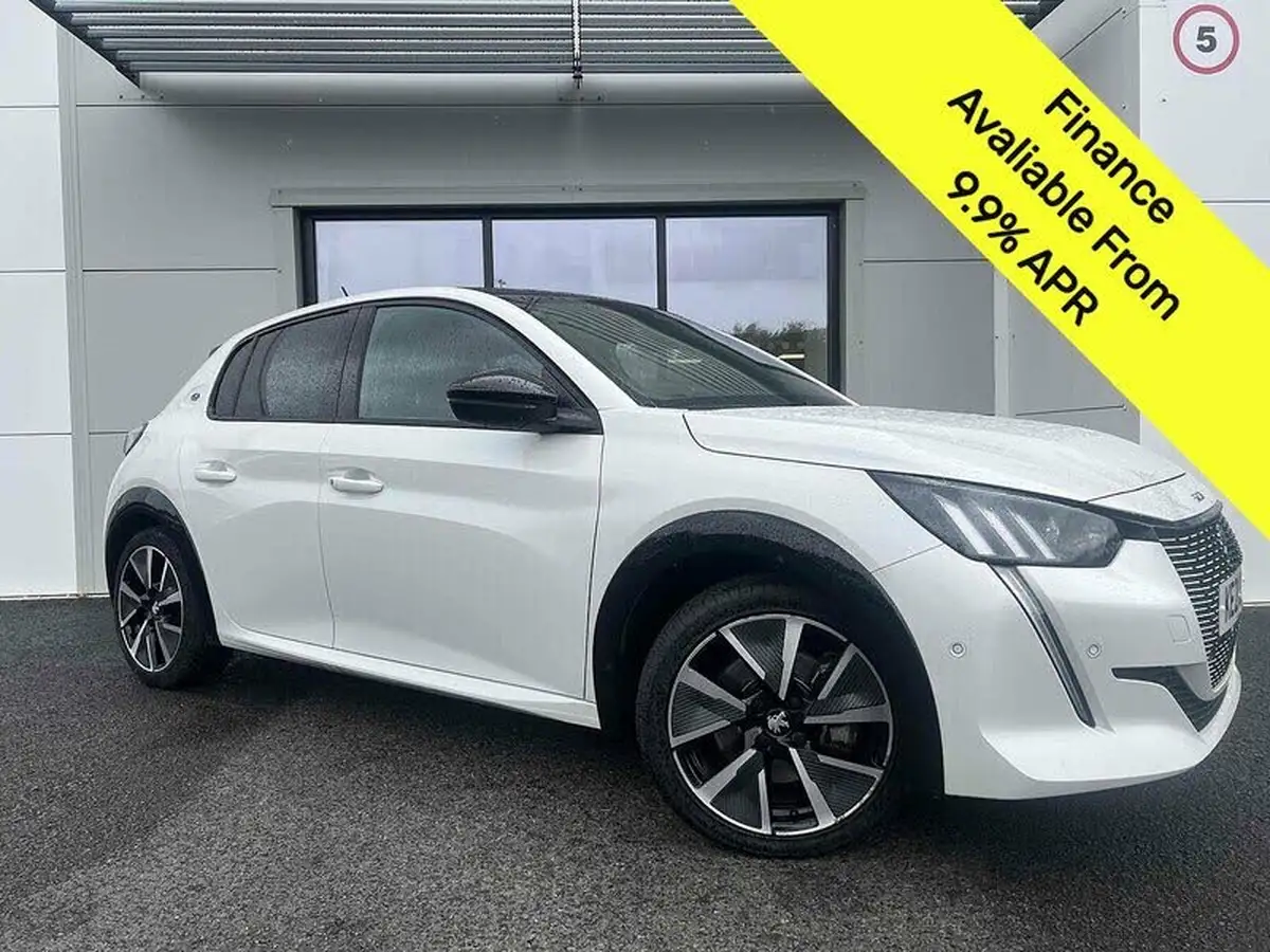 2021-peugeot-208-e-gt-50kwh-big-0
