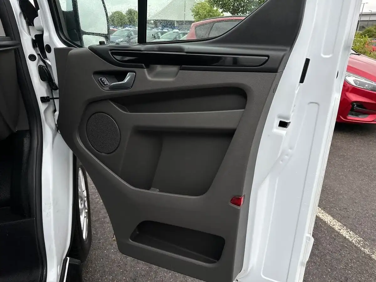 2024-ford-transit-custom-20tdci-280-l1h1-limited-130pseu6dt-panel-van-1997cc-big-34