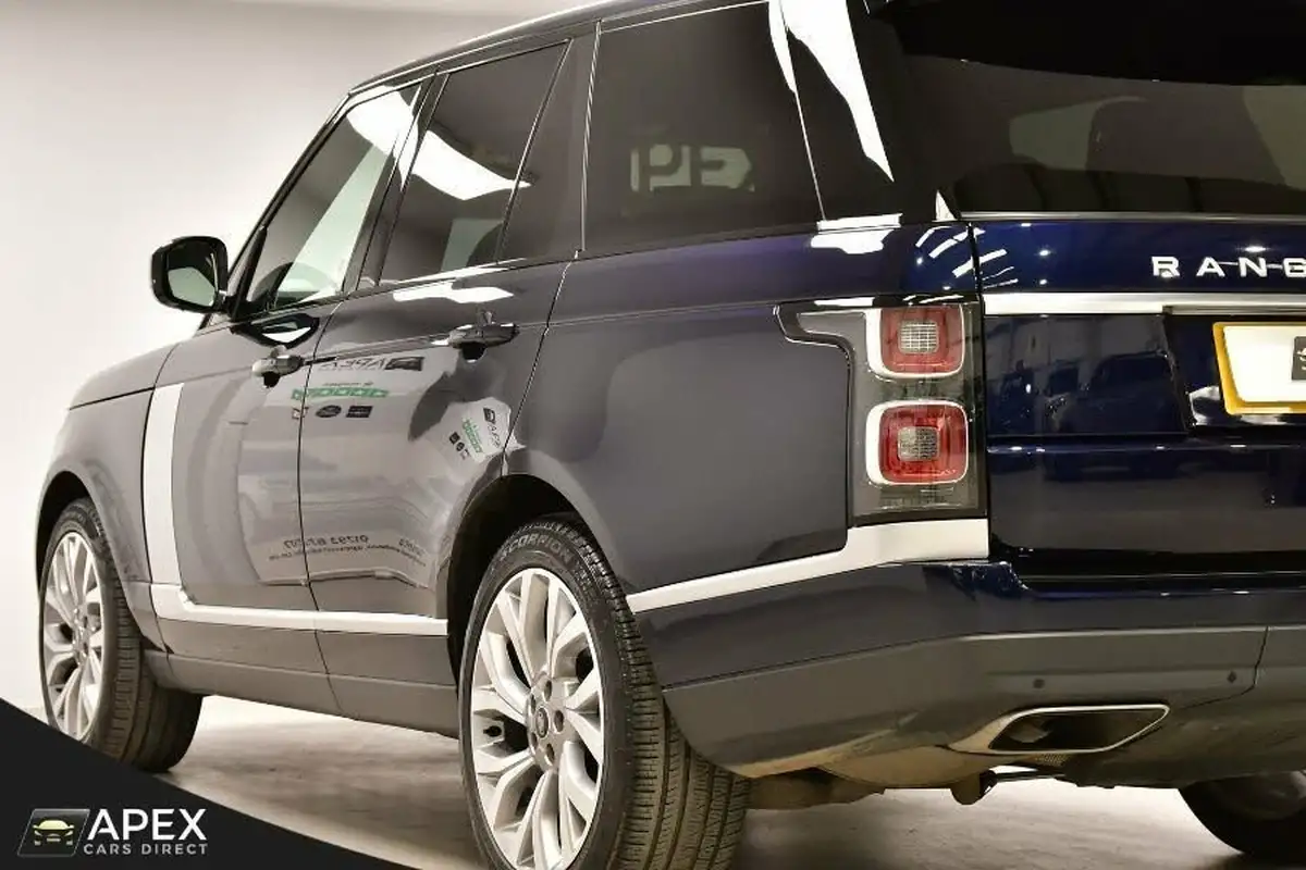 2021-land-rover-range-rover-30-d300-westminster-big-12