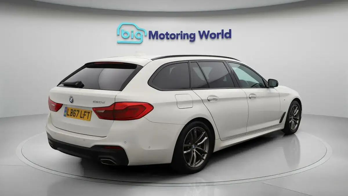 2017-bmw-5-series-20td-520d-m-sport-touring-5d-big-7
