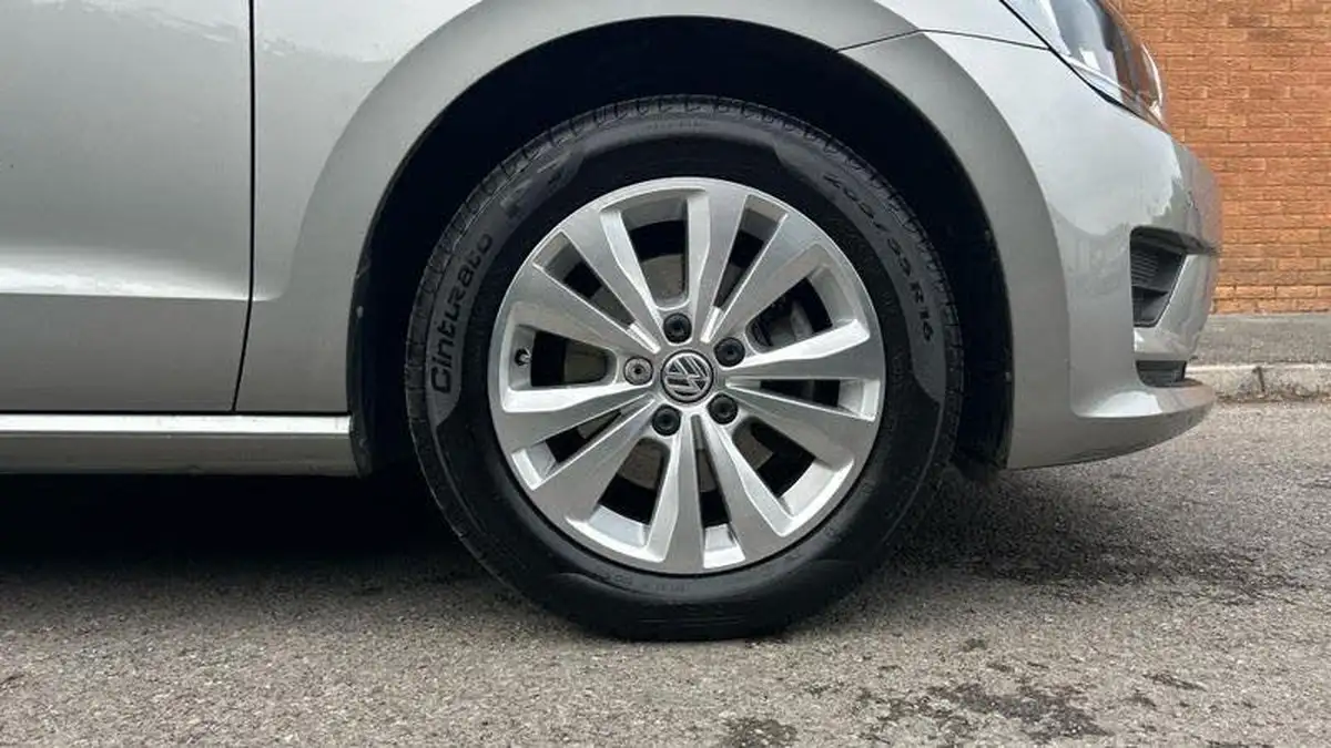 2018-volkswagen-golf-sv-14-tsi-se-dsg-big-4