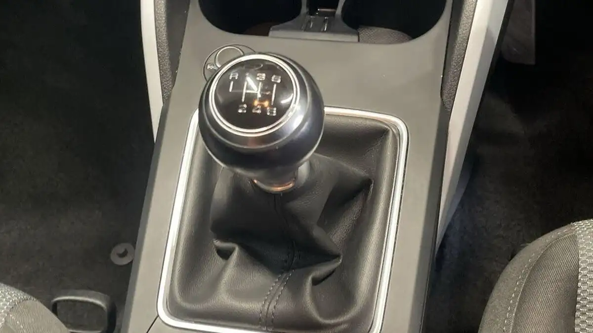 2020-audi-q2-16-30-tdi-technik-big-18