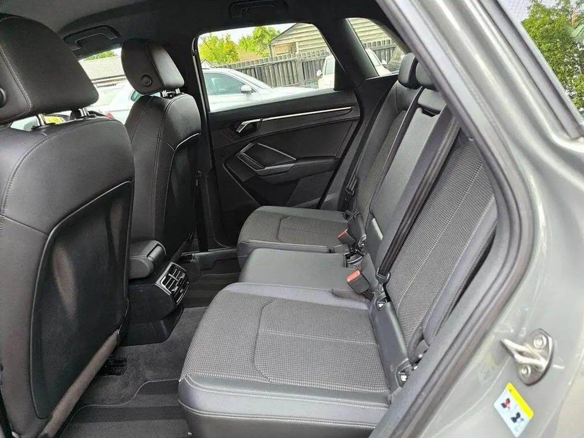2019-audi-q3-20-40-tfsi-s-line-big-26