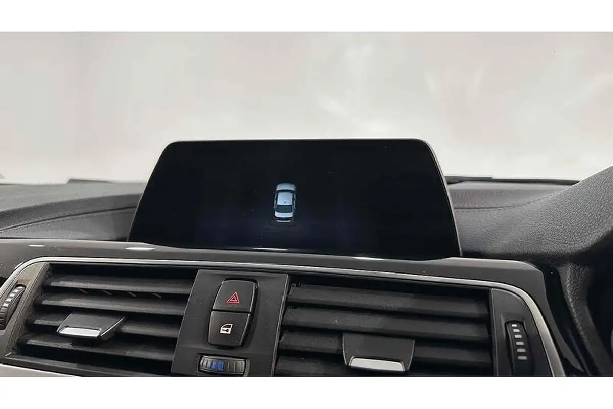 2018-bmw-3-series-20-320i-sport-saloon-4d-auto-big-35