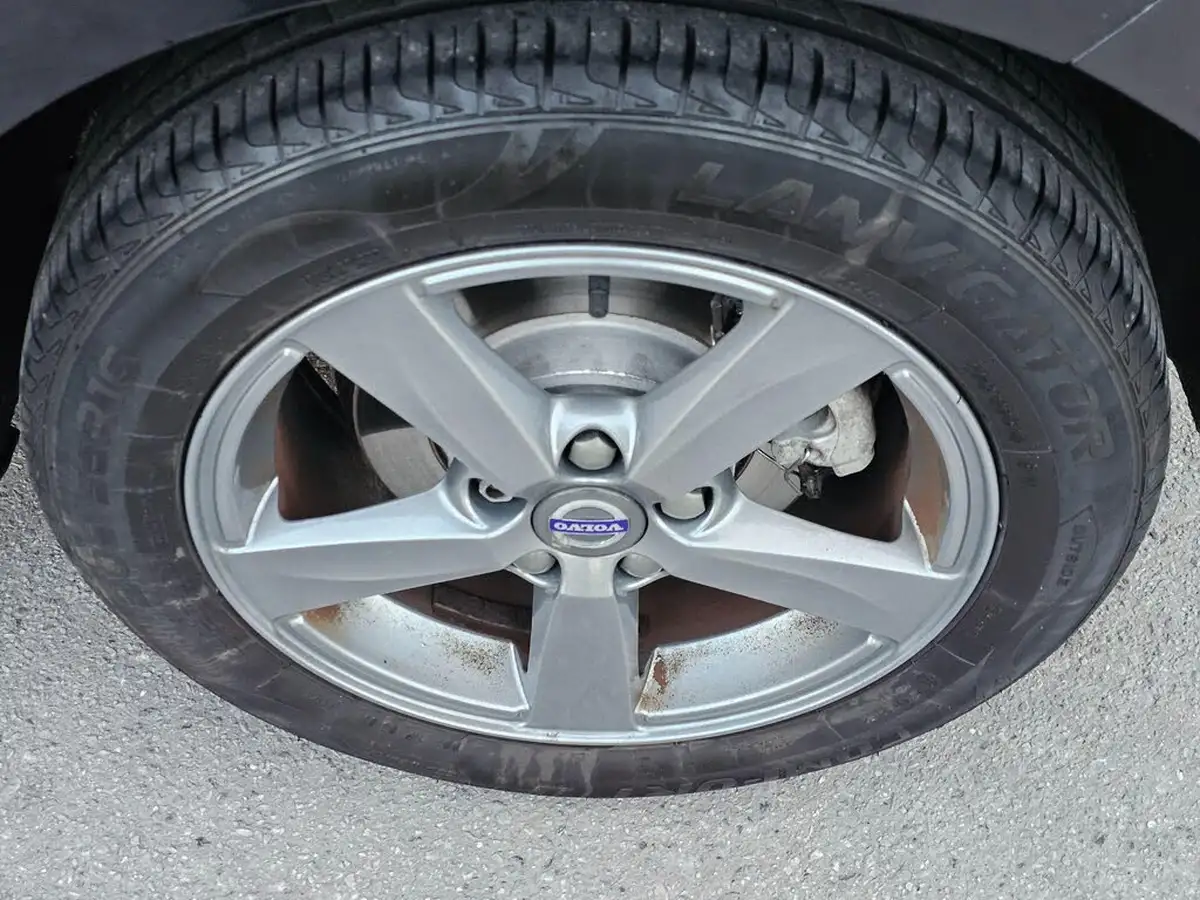 2015-volvo-v40-16td-d2-es-big-44