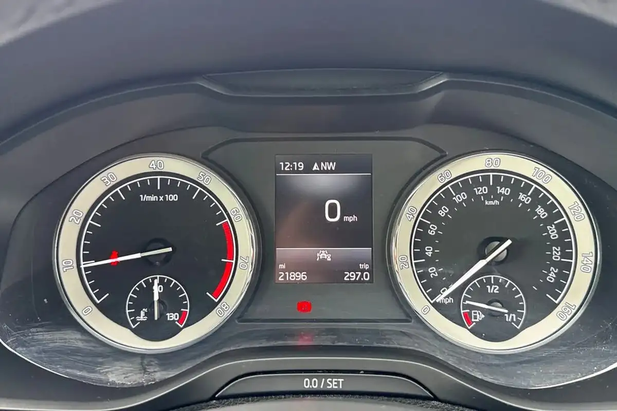 2020-skoda-karoq-15-tsi-se-l-big-60