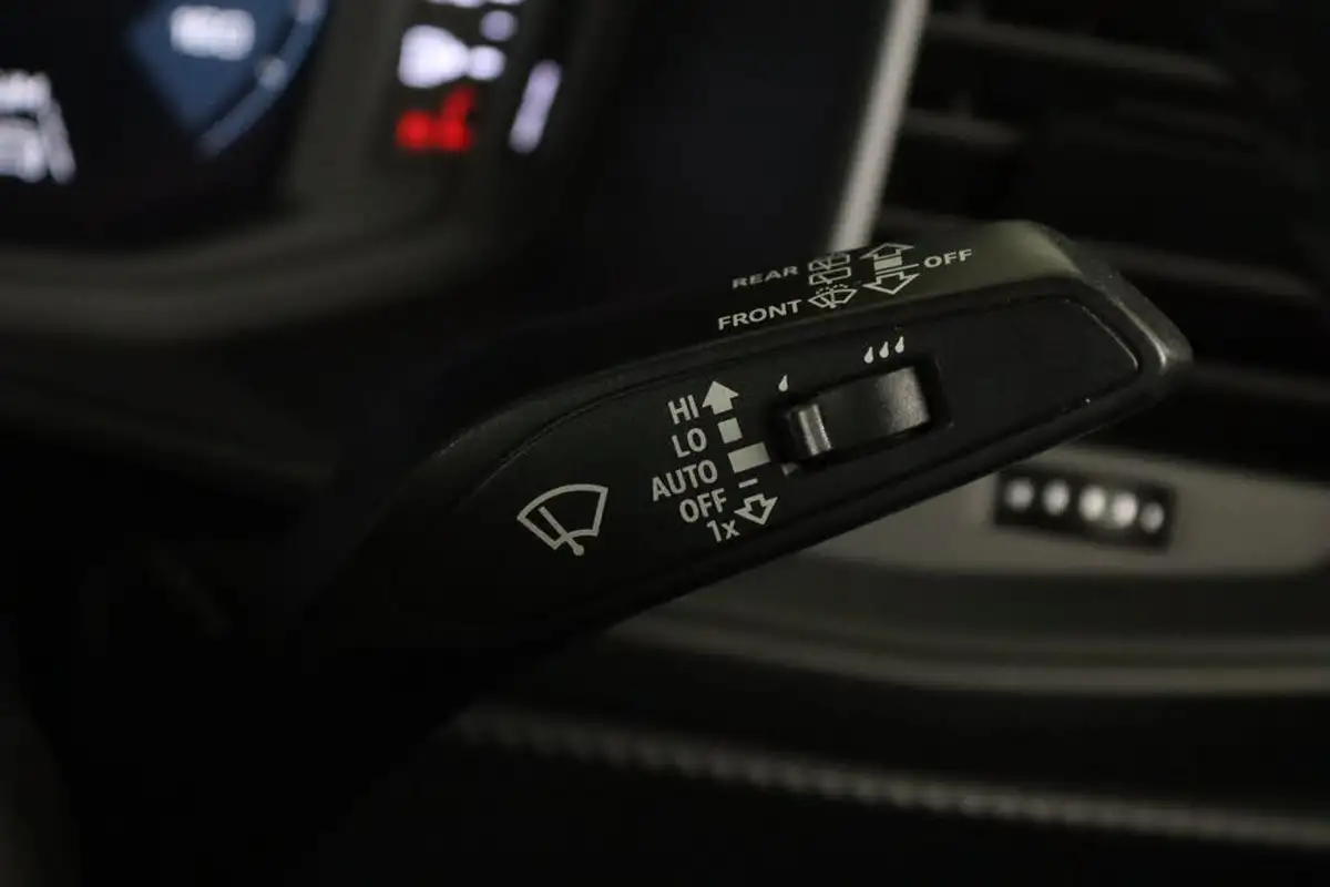 2020-audi-a1-10-25-tfsi-technik-big-19