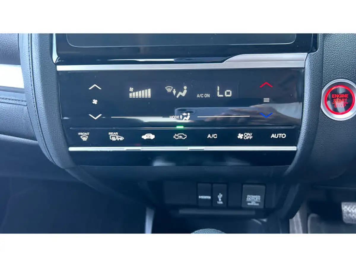 2019-honda-jazz-13-i-vtec-ex-navi-cvt-big-18