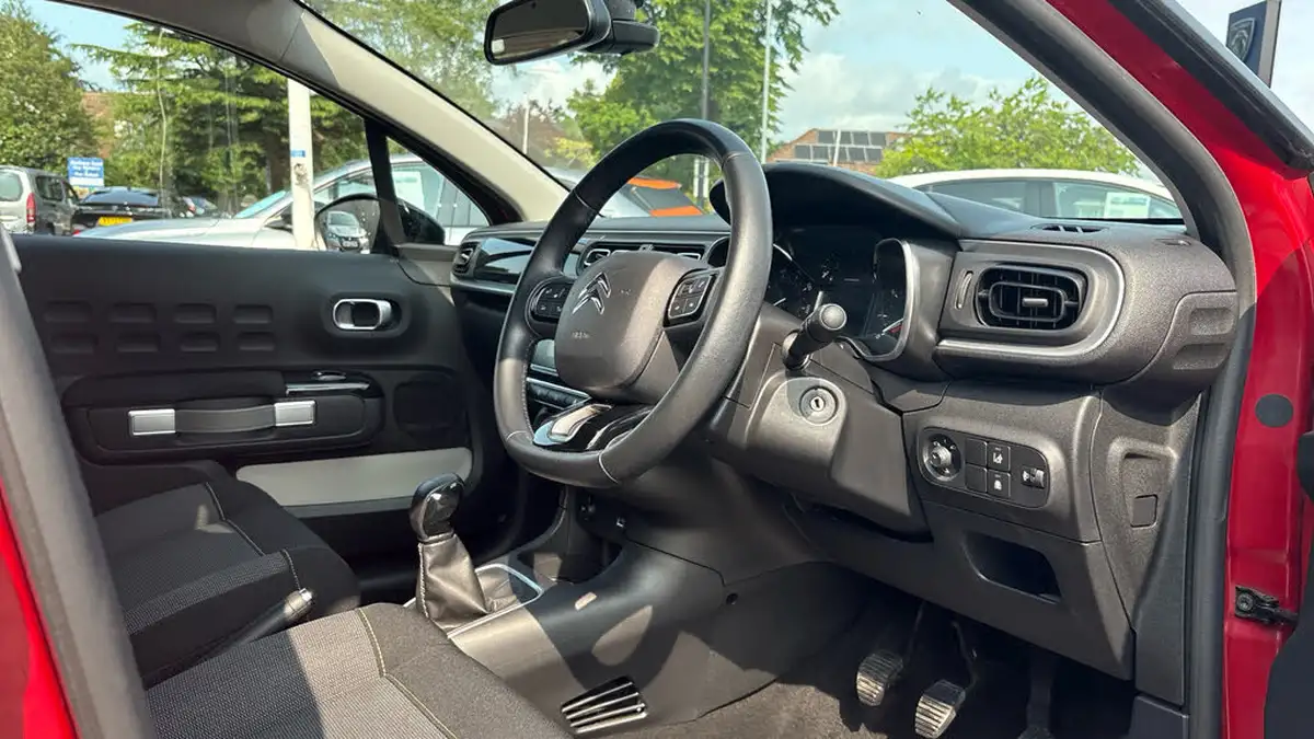 2019-citroen-c3-12-puretech-flair-82ps-ss-big-10