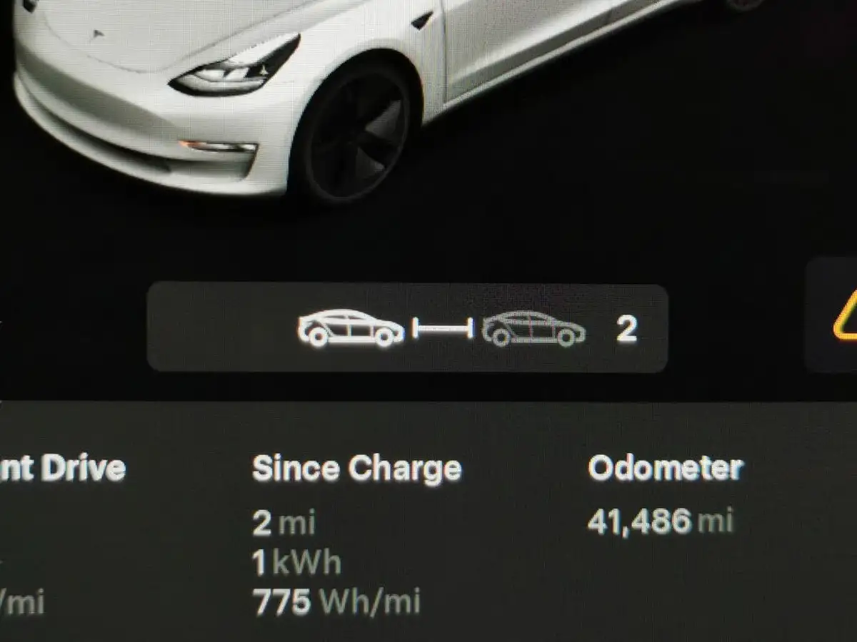 2021-tesla-model-3-e-long-range-awd-big-23