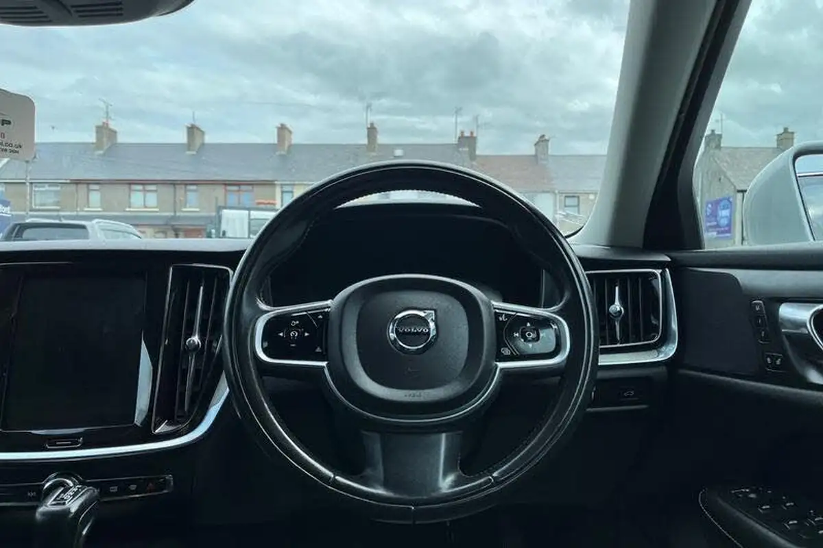 2019-volvo-v60-20td-d4-inscription-plus-geartronic-big-11
