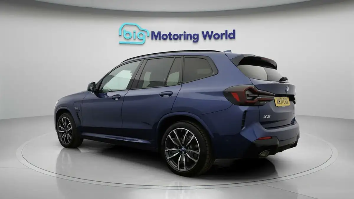 2021-bmw-x3-20-xdrive-30e-m-sport-big-5