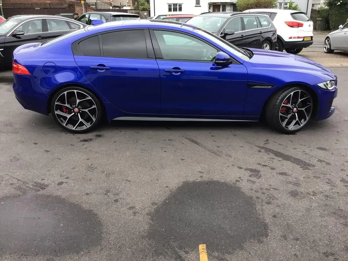 2019-jaguar-xe-30i-v6-sc-s-big-17