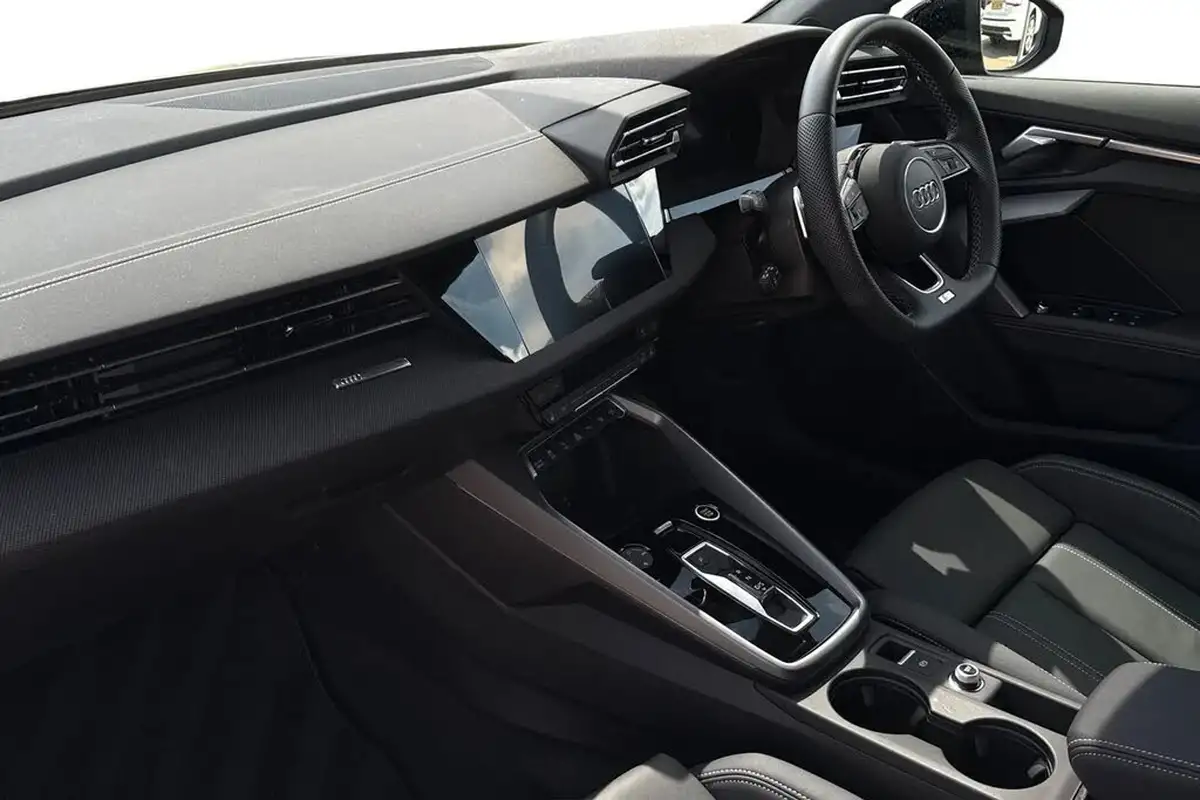 2024-audi-a3-15-35-tfsi-black-edition-sportback-5d-big-14