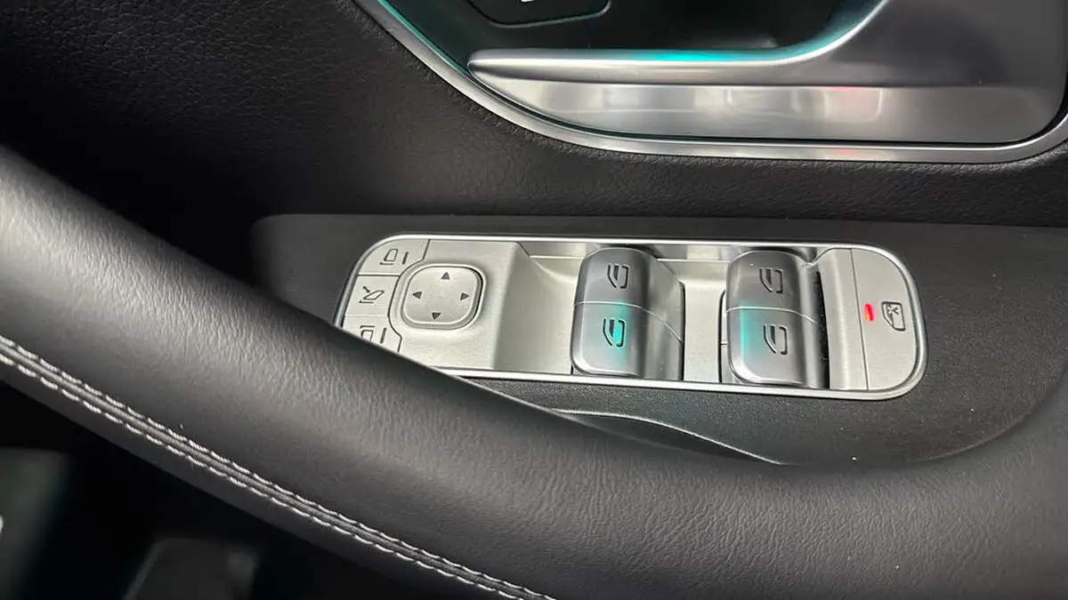 2023-mercedes-benz-gle-class-29d-gle400d-amg-line-premium-plus-331ps-coupe-big-26