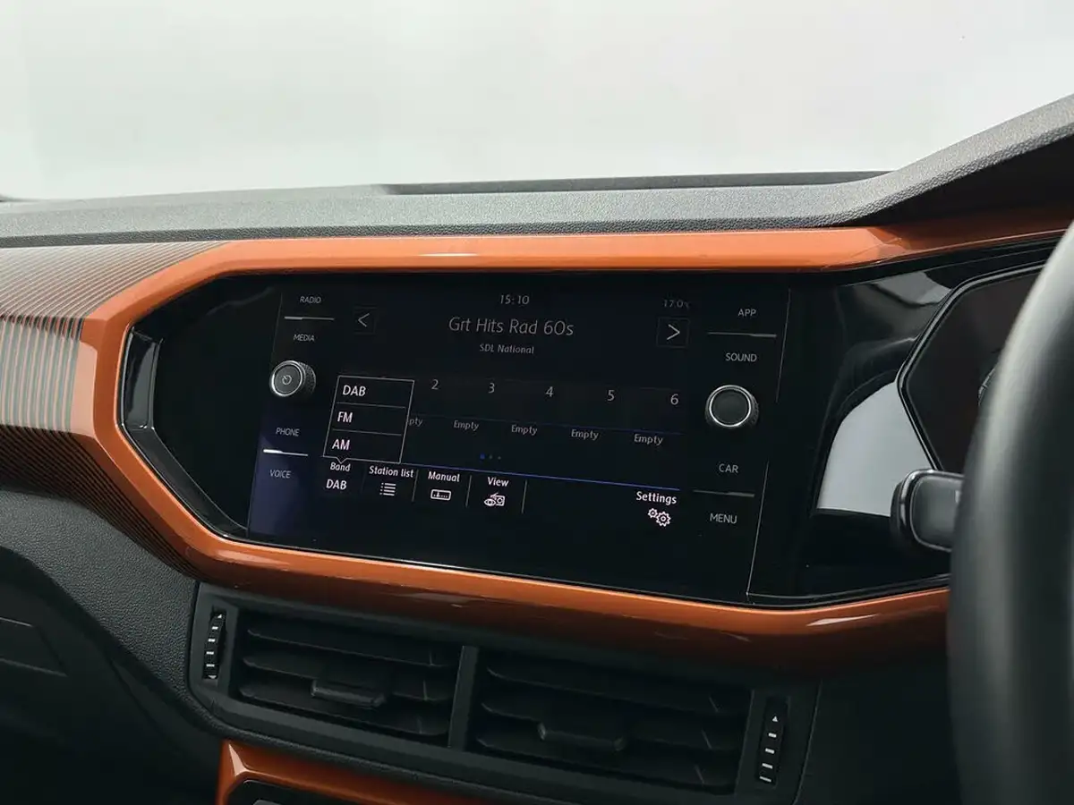 2021-volkswagen-t-cross-10-tsi-se-95ps-big-19