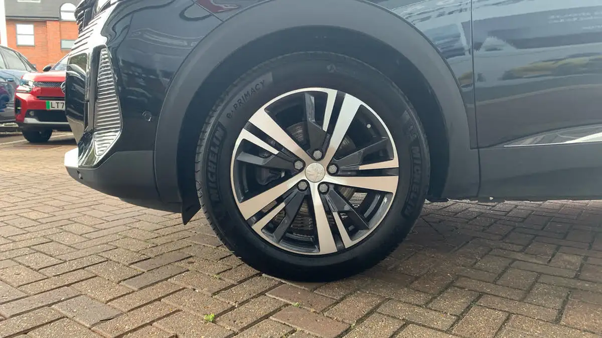2024-peugeot-3008-suv-12-allure-premium-big-13