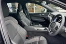 2021-volvo-xc60-20-b5-r-design-pro-awd-small-24