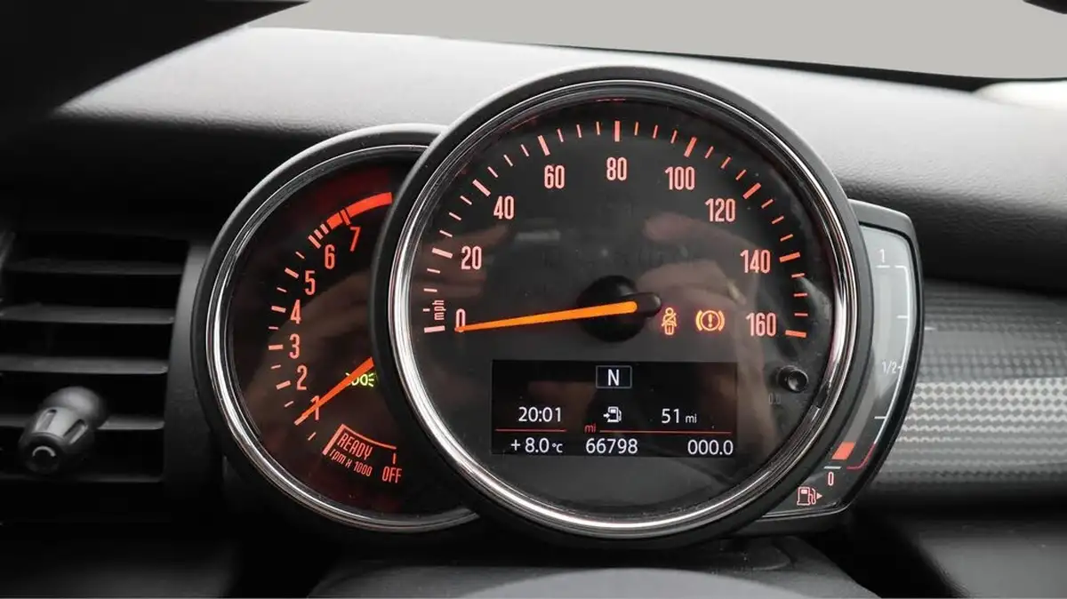 2018-mini-cooper-15-cooper-series-ii-ss-hatchback-5d-big-10