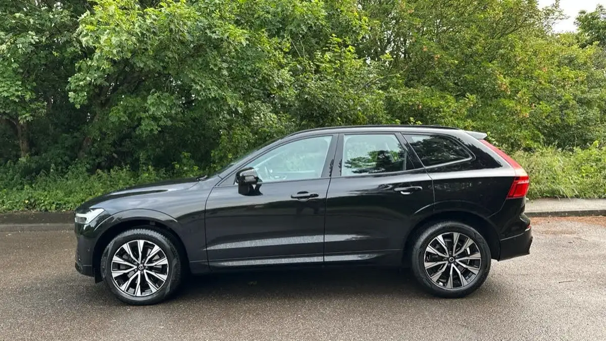 2023-volvo-xc60-20td-b4-plus-big-45