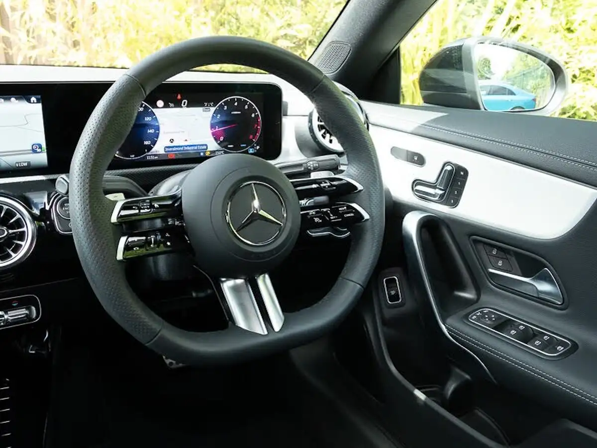 2024-mercedes-benz-cla-13-cla-200-amg-line-premium-plus-coupe-4d-big-11