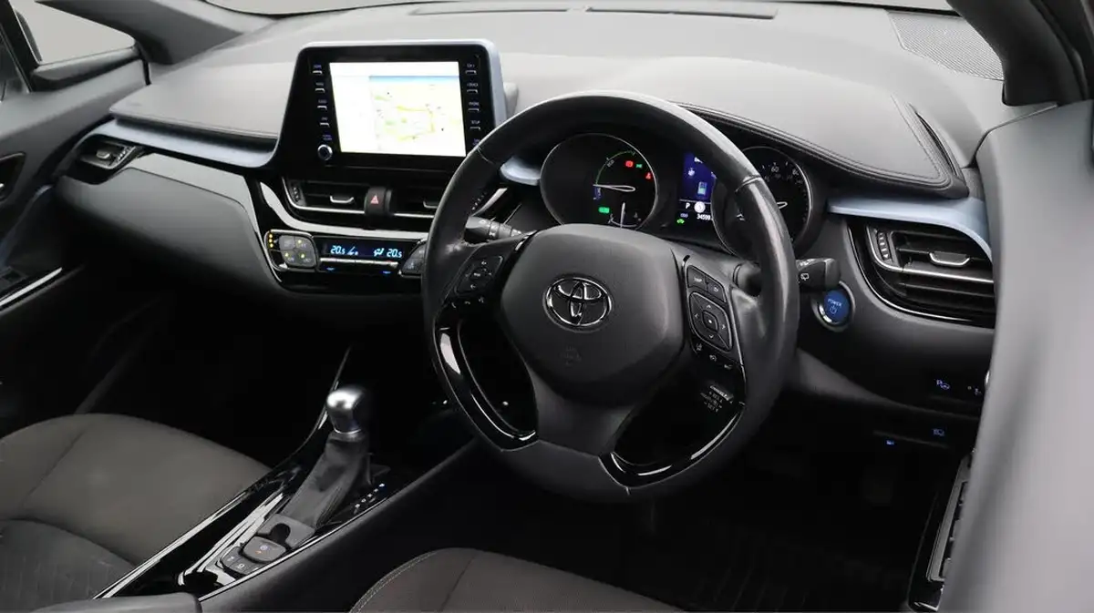 2020-toyota-c-hr-18-vvt-i-design-big-9