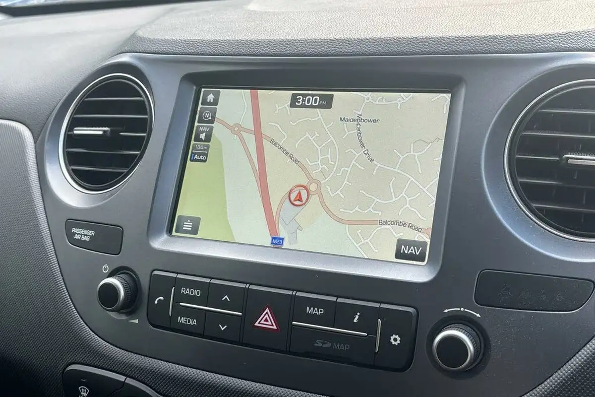 2018-hyundai-i10-12-premium-se-auto-big-3