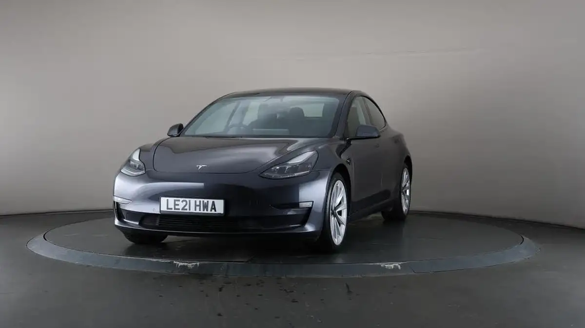 2021-tesla-model-3-e-long-range-4x4-big-36