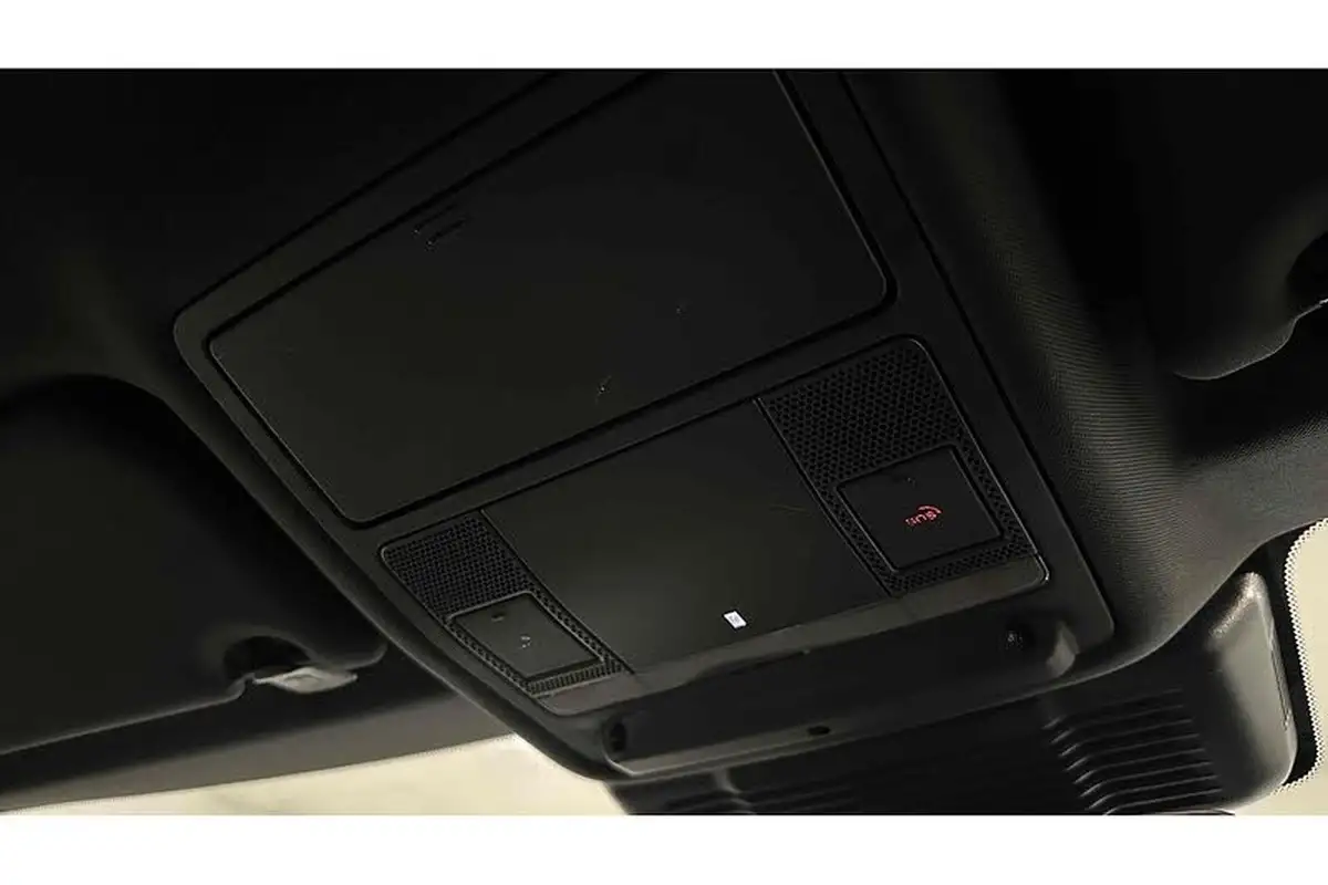 2021-land-rover-range-rover-evoque-15-p300e-r-dynamic-s-big-50