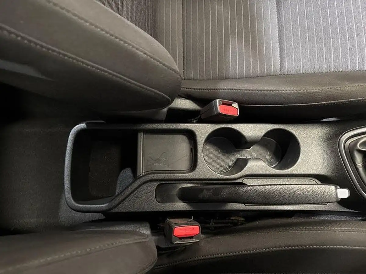 2022-hyundai-i20-10-t-gdi-se-connect-eclutch-imt-big-20