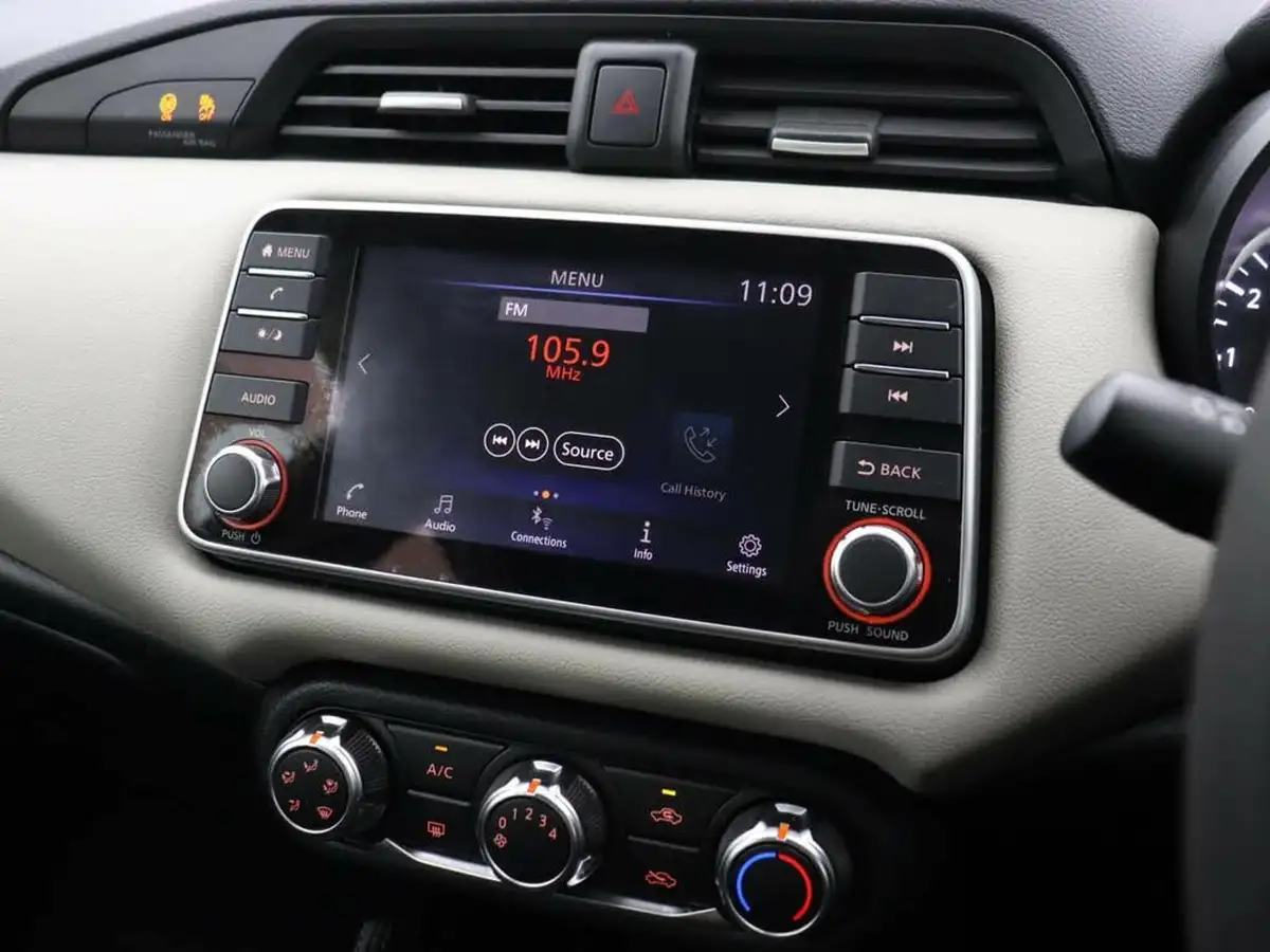 2021-nissan-micra-10-ig-t-acenta-big-14