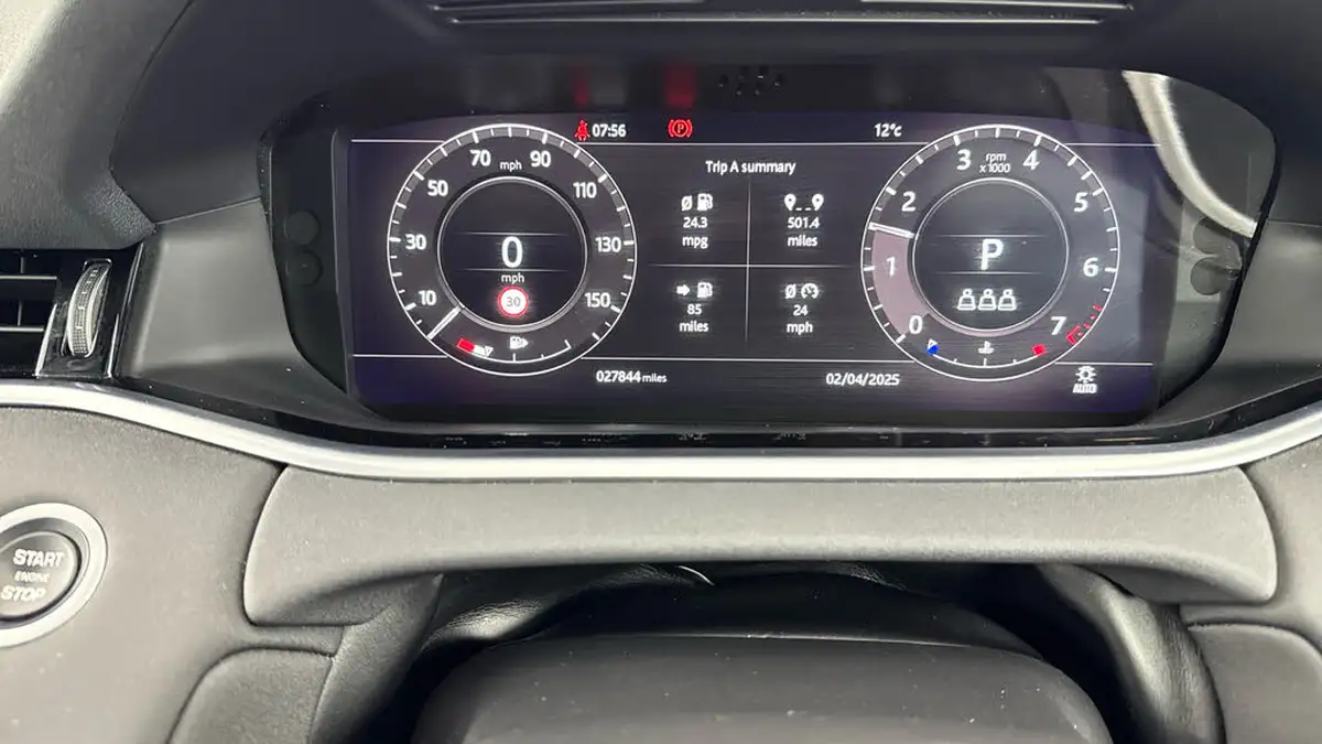 2019-land-rover-range-rover-evoque-20-p300-se-big-12