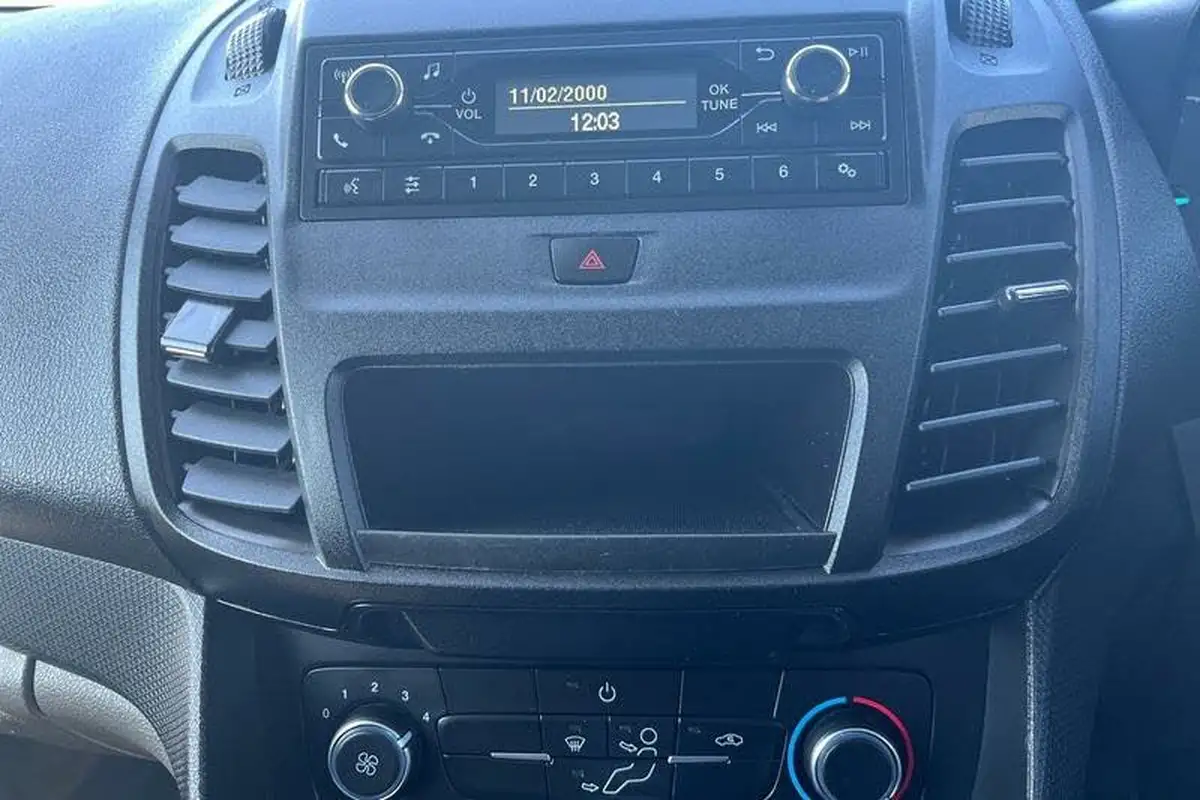 2022-ford-transit-connect-15-ecoblue-l1-220-leader-75pseu6dt-panel-big-23