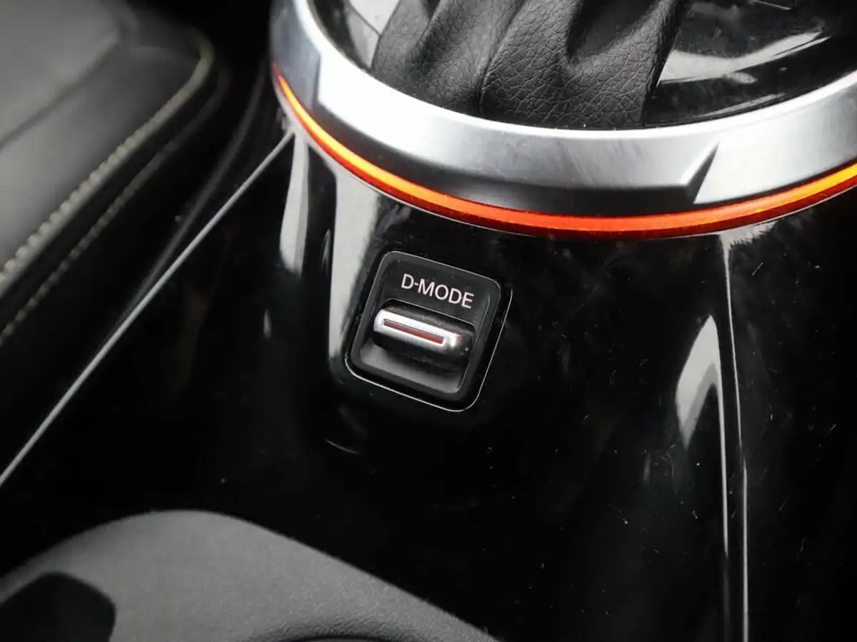 2021-nissan-juke-10-dig-t-tekna-dct-big-30
