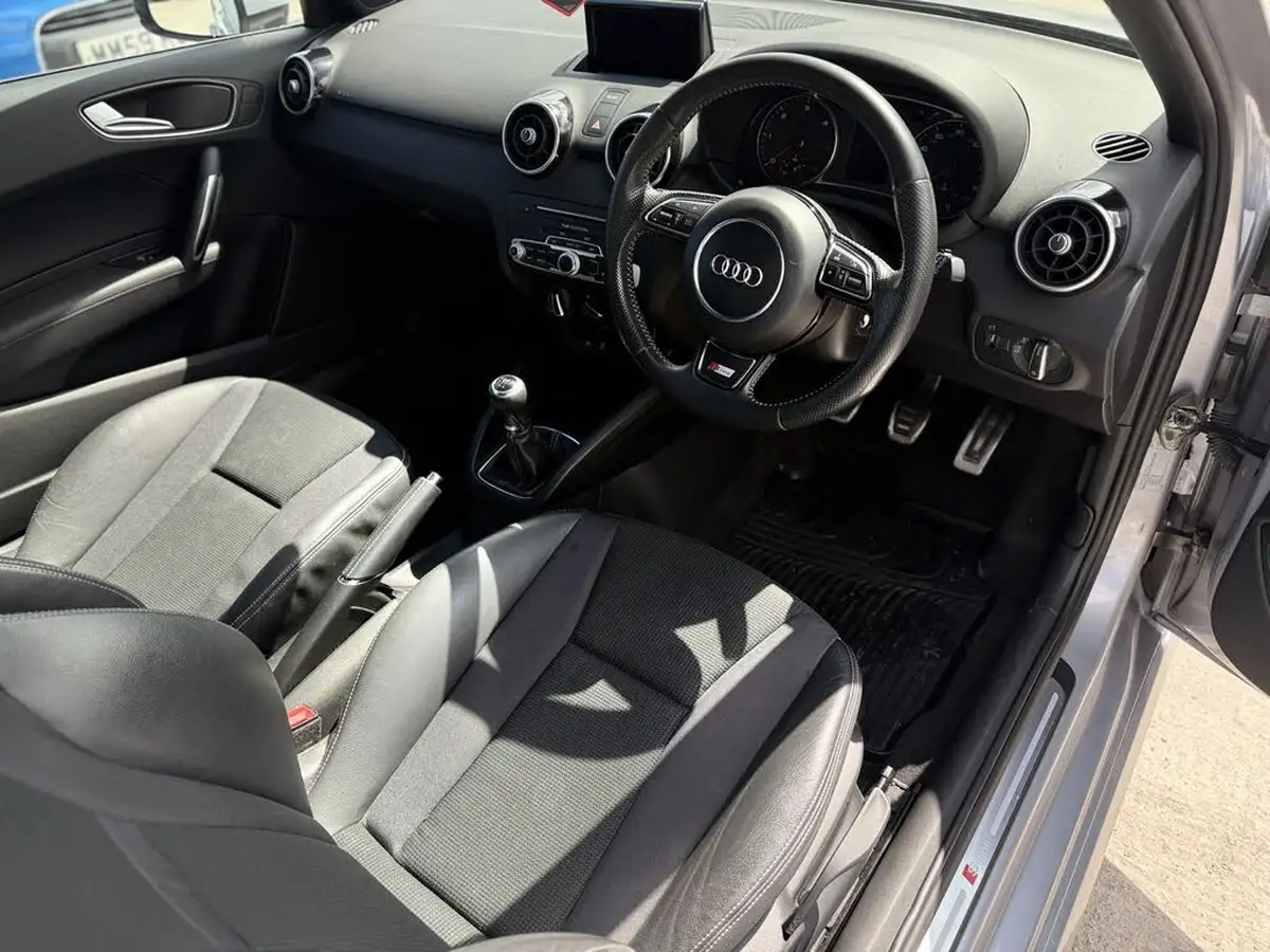2015-audi-a1-16tdi-s-line-hatchback-3d-big-3