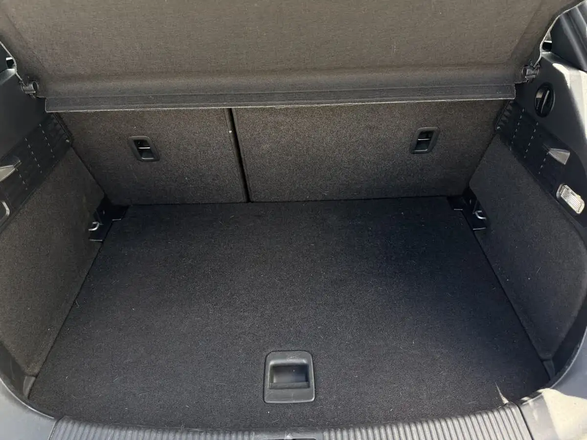 2015-audi-a1-16tdi-s-line-hatchback-3d-big-27