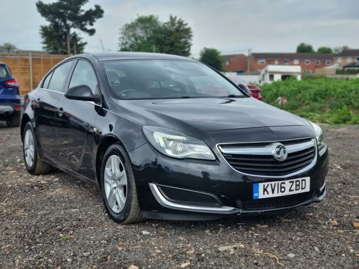 2016-vauxhall-insignia-16cdti-design-ecoflex-ss-big-3